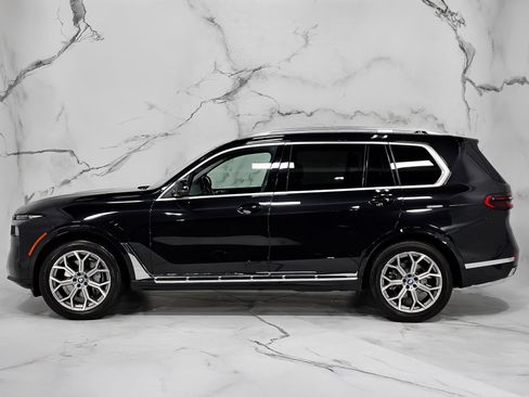Used 2024 BMW X7 xDrive40i image 11
