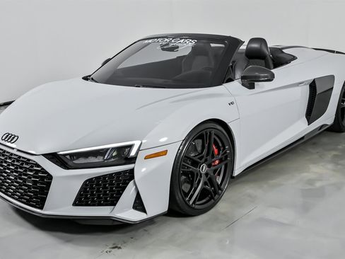 Used 2020 Audi R8 V10 performance image 6