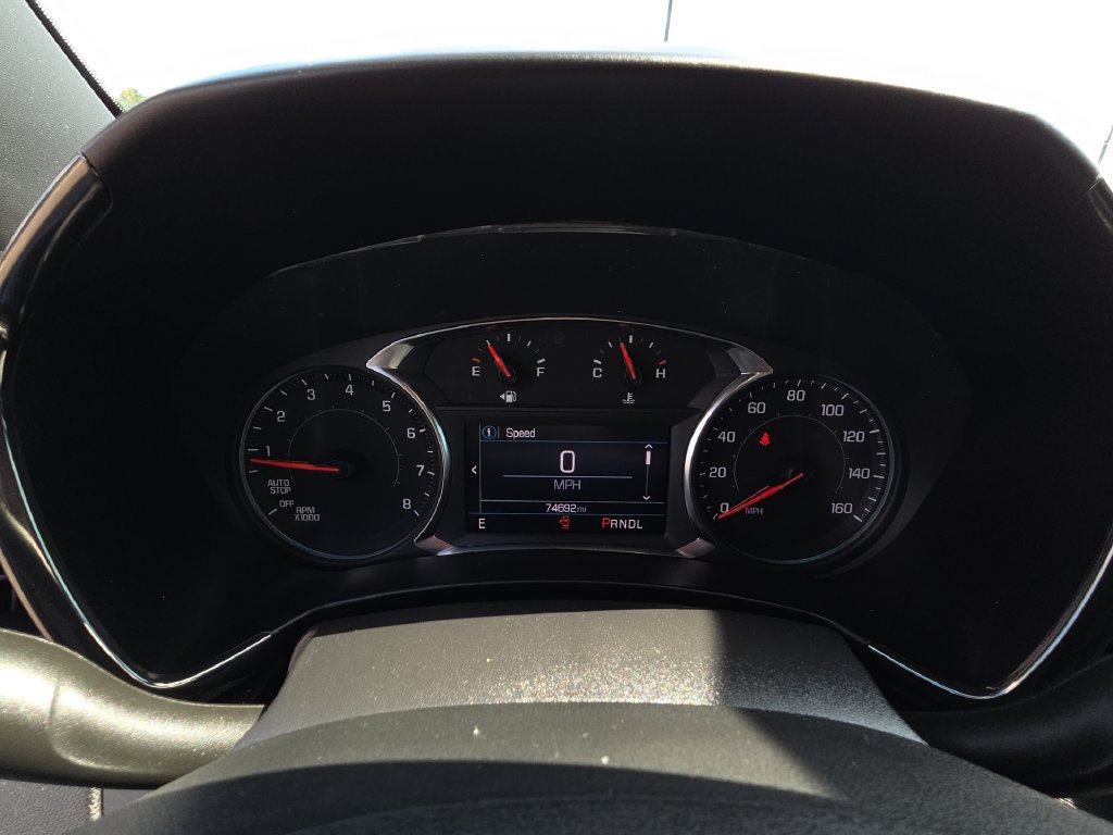 Used 2022 Chevrolet Equinox RS w/ LPO, Floor Liner Package FWD image 16