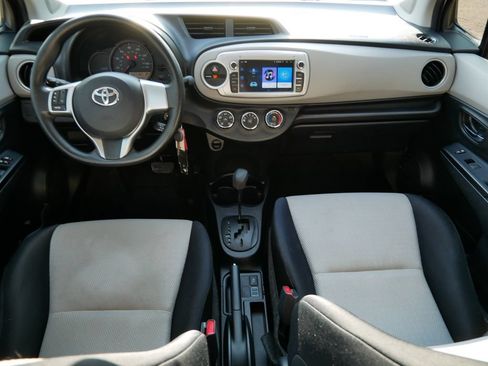 Used 2012 Toyota Yaris LE FWD image 13