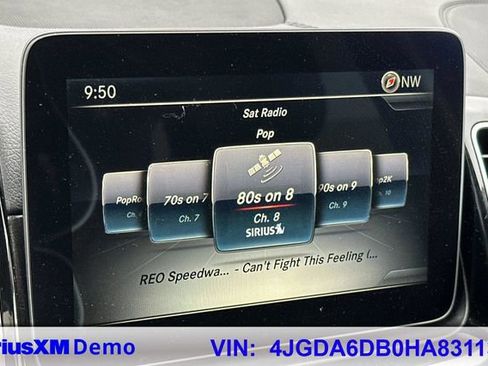 Used 2017 Mercedes-Benz GLE 550e image 24