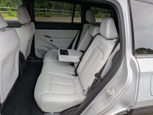 New 2026 Jeep Cherokee Limited AWD/4WD image 13