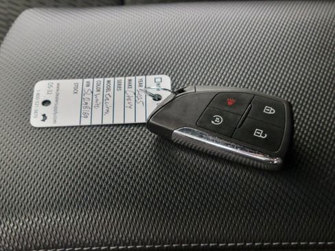 Used 2025 Chevrolet Equinox LT image 27