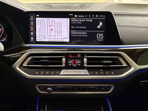 Used 2021 BMW X7 xDrive40i w/ Executive Package AWD/4WD image 19