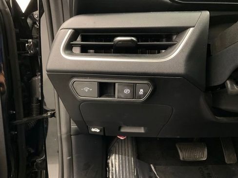 Used 2025 Kia K4 FWD image 14