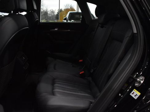 Used 2023 Audi Q5 2.0T Premium w/ Convenience Package image 30