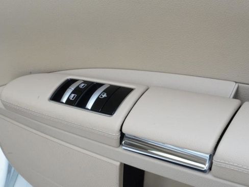 Used 2011 Mercedes-Benz S 550 S550 4-MATIC image 68