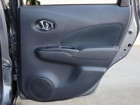 Used 2016 Nissan Versa Note SV FWD image 19