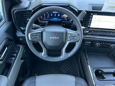 New 2026 Chevrolet Silverado 2500 ZR2 w/ ZR2 Bison Edition AWD/4WD image 14