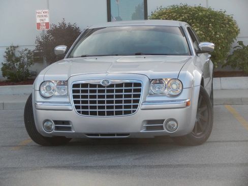 Used 2007 Chrysler 300 C RWD image 4