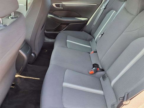 Certified 2025 Hyundai Sonata SE image 10