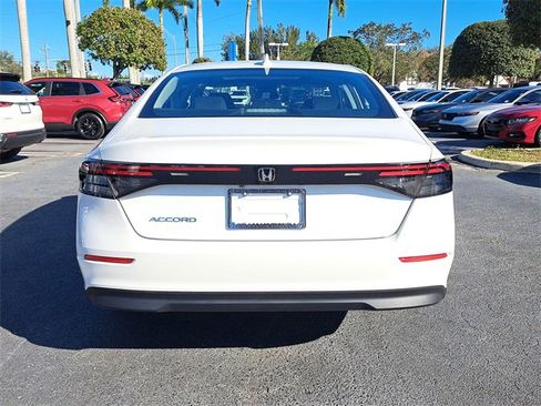 Certified 2024 Honda Accord EX image 5