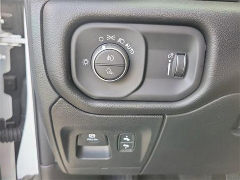 New 2026 RAM 1500 Big Horn w/ Night Edition image 21