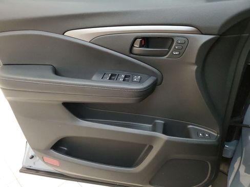 Certified 2023 Honda Passport EX-L image 16