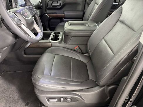 Used 2022 GMC Sierra 1500 SLT w/ SLT Premium Package AWD/4WD image 7