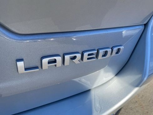 New 2025 Jeep Grand Cherokee Laredo X w/ Luxury Tech Group I AWD/4WD image 14