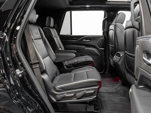 Used 2022 Cadillac Escalade Sport w/ Touring Package image 22