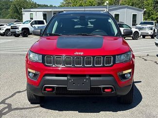Used 2018 Jeep Compass Trailhawk w/ Leather Interior Group AWD/4WD video 3