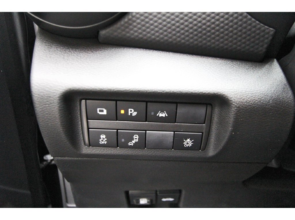 Certified 2025 Nissan Kicks Play S FWD image 21