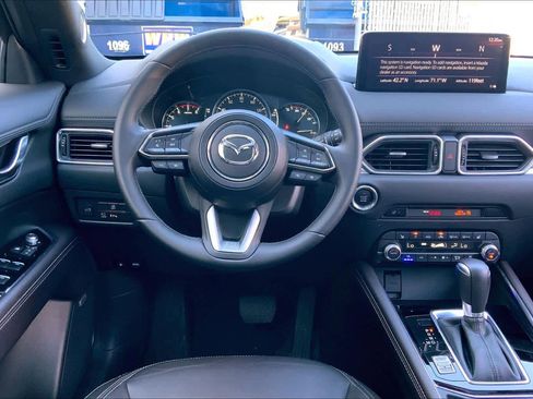 Used 2025 MAZDA CX-5 Signature image 5