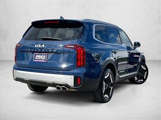 Used 2023 Kia Telluride S video 2