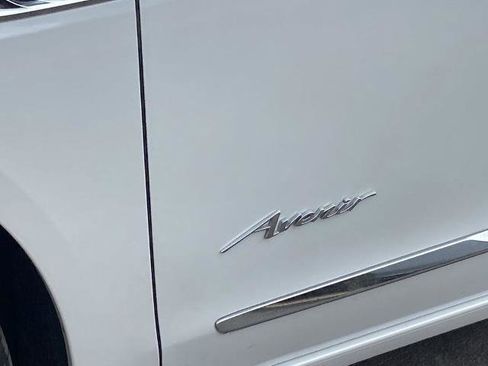 Used 2019 Buick LaCrosse Avenir w/ Driver Confidence Package II image 27