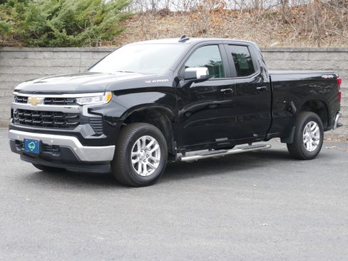 Used 2025 Chevrolet Silverado 1500 LT w/ Safety Package AWD/4WD image 1