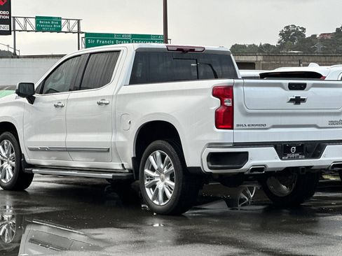 Used 2024 Chevrolet Silverado 1500 High Country w/ High Country Premium Package image 6