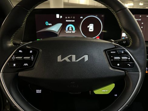 Certified 2023 Kia EV6 GT image 33