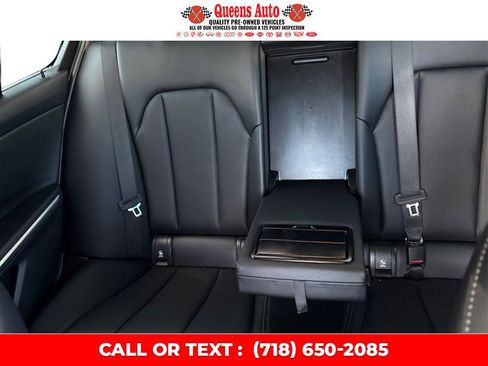 Used 2022 BMW 330i xDrive Sedan w/ Convenience Package AWD/4WD image 15