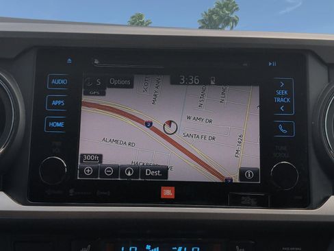 Used 2019 Toyota Tacoma Limited AWD/4WD image 18