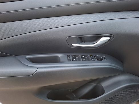 Used 2026 Hyundai Tucson SE FWD image 12