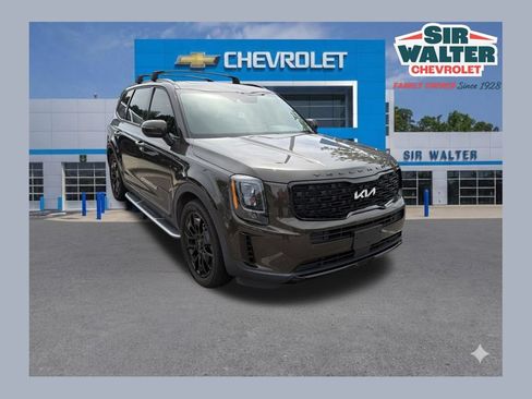 Used 2022 Kia Telluride EX w/ EX Premium Package AWD/4WD image 1