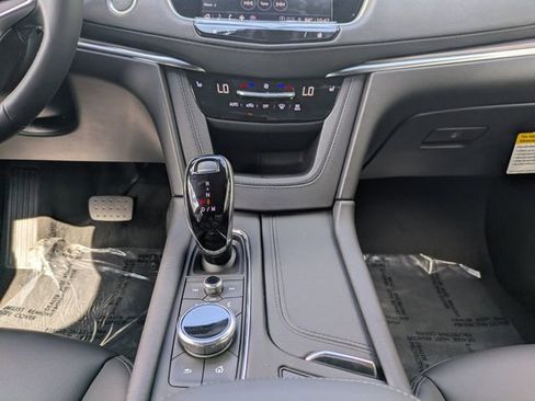 New 2026 Cadillac XT5 Luxury AWD/4WD image 23