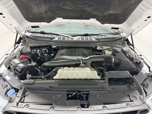 Used 2022 Ford F150 Lariat w/ Trailer Tow Package image 31