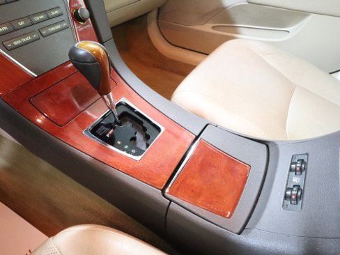 Used 2011 Lexus ES 350 FWD image 17