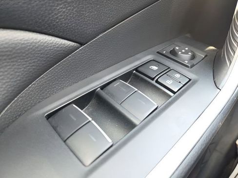 Used 2025 Toyota RAV4 XLE w/ Convenience Package image 20