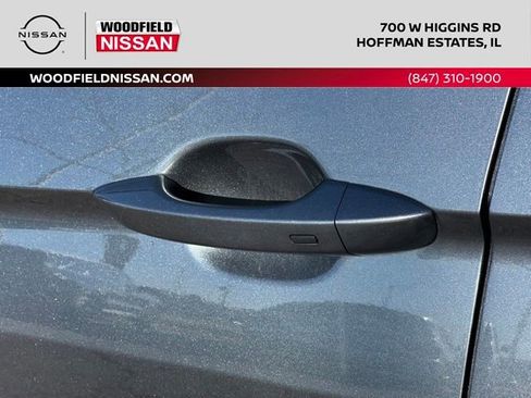 Used 2022 Volkswagen Tiguan SE image 11