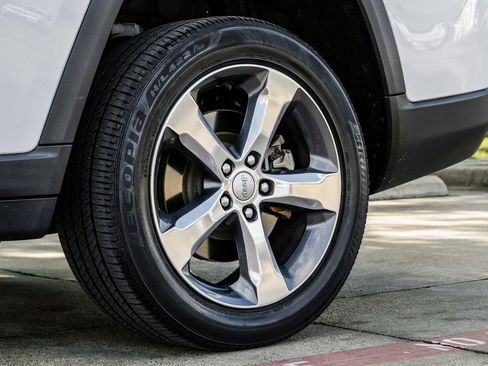 Used 2021 Jeep Grand Cherokee L Limited w/ Luxury Tech Group II image 68