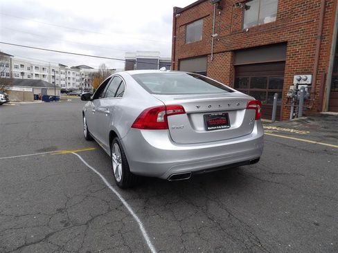 Used 2015 Volvo S60 T5 Premier image 5