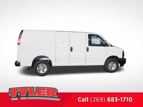 New 2026 Chevrolet Express 2500 w/ Driver Convenience Package RWD image 9