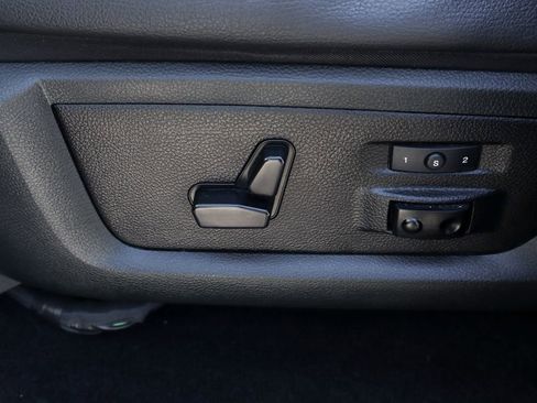 Used 2018 RAM 2500 Laramie w/ Sport Appearance Group AWD/4WD image 14