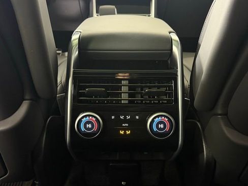 New 2025 Land Rover Range Rover Autobiography image 21