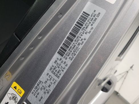 Used 2018 Jeep Wrangler Unlimited Sahara image 33