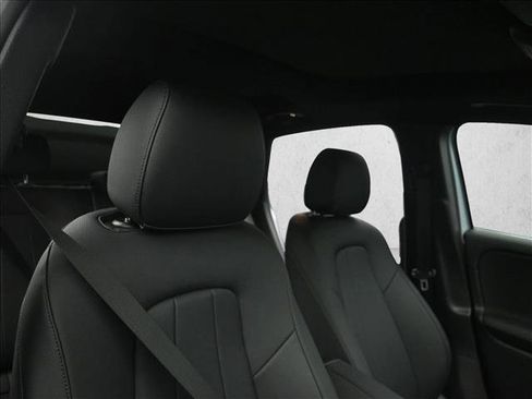 Certified 2026 Mercedes-Benz GLA 250 4MATIC image 28