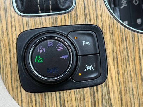 Used 2018 GMC Acadia Denali FWD image 22