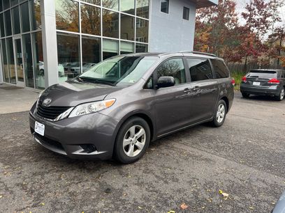 Used 2014 Toyota Sienna LE