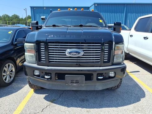Used 2009 Ford F250 Harley-Davidson AWD/4WD image 3