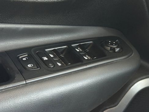 Used 2023 Jeep Renegade Latitude image 13