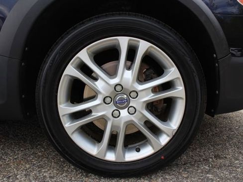 Used 2016 Volvo XC70 T5 Premier w/ Proximity Package AWD/4WD image 11